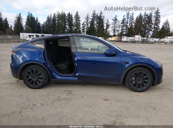 7SAYGAEE1SF240173 2025 TESLA MODEL Y Blue Vista interior trasera