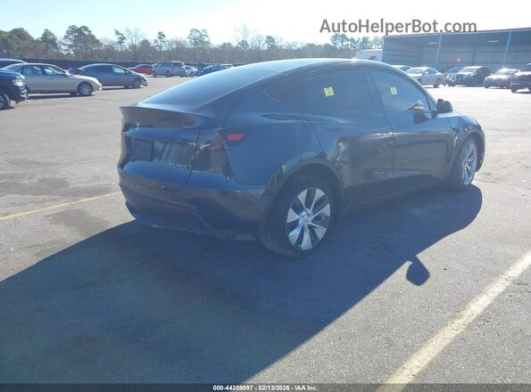 7SAYGAEE4RF029320 2024 TESLA MODEL Y Gray Rear right