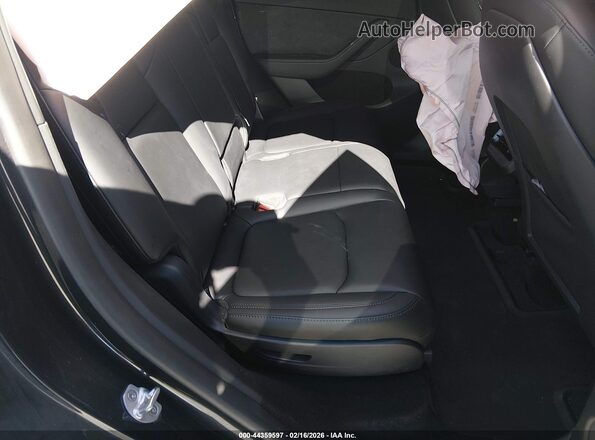7SAYGAEE4RF029320 2024 TESLA MODEL Y Gray VIN sticker view