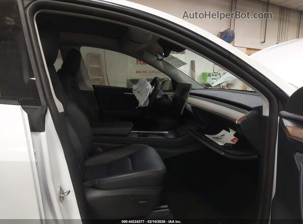 7SAYGAEEXRF214729 2024 TESLA MODEL Y White 