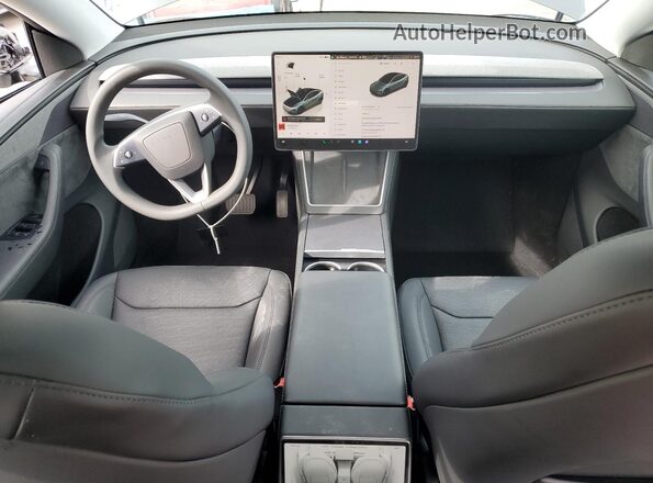 7SAYGDED1TF429187 2026 TESLA MODEL Gray Vista del salpicadero