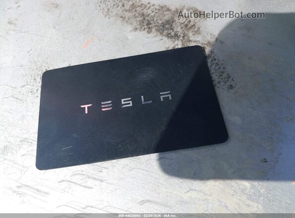 7SAYGDED5RA326621 2024 TESLA MODEL Y White Vista del salpicadero
