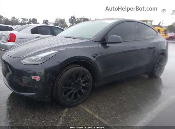 7SAYGDED5SF221182 2025 TESLA MODEL Y Gray სალონის 360-გრადუსიანი ხედი
