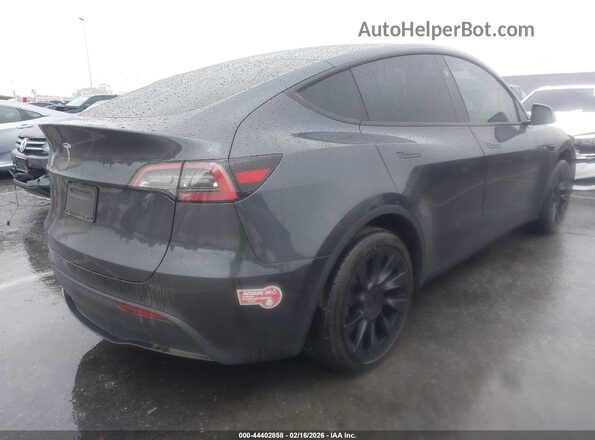 7SAYGDED5SF221182 2025 TESLA MODEL Y Gray უკანა მარჯვენა