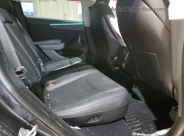 7SAYGDED5TF431668 2026 TESLA MODEL Gray Rear seats view