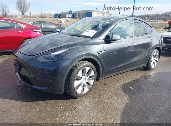 7SAYGDED7RF087317 2024 TESLA MODEL Y Gray Przód lewy
