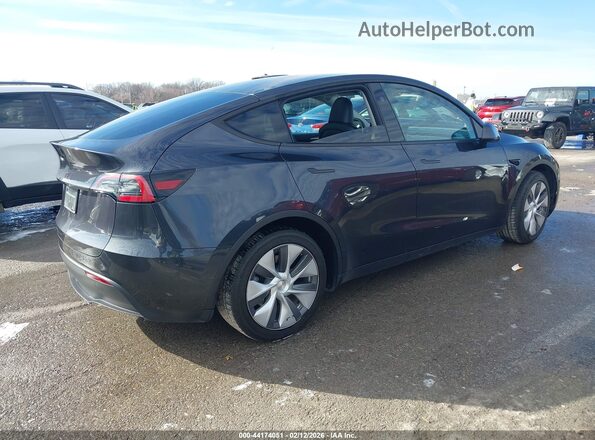 7SAYGDED7RF087317 2024 TESLA MODEL Y Gray Tył prawy