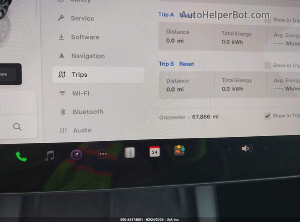 7SAYGDED7RF087317 2024 TESLA MODEL Y Gray 