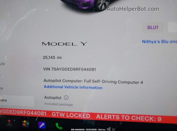 7SAYGDED9RF044081 2024 TESLA MODEL Y Blue Vista de los asientos traseros