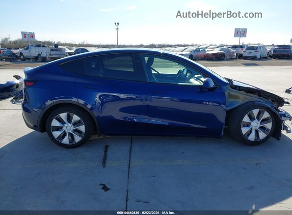 7SAYGDED9RF044081 2024 TESLA MODEL Y Blue Vista interior trasera