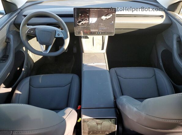 7SAYGDED9TA500973 2026 TESLA MODEL White Vista del salpicadero