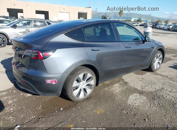 7SAYGDEDXPF977727 2023 TESLA MODEL Y Gray Հետևի աջ