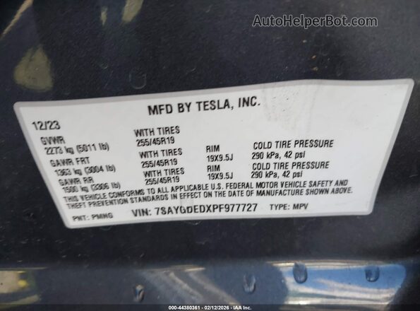 7SAYGDEDXPF977727 2023 TESLA MODEL Y Gray Շարժիչի բաժամունքի տեսք