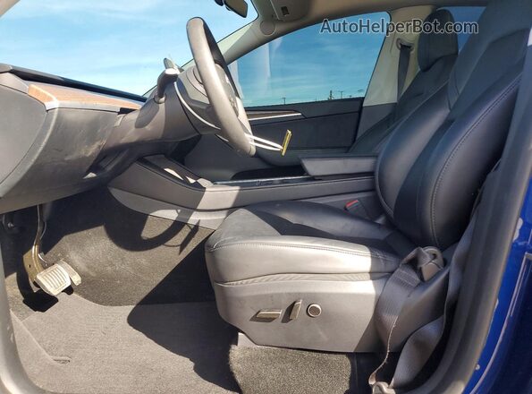 7SAYGDEDXSF227916 2025 TESLA MODEL Blue Dashboard view