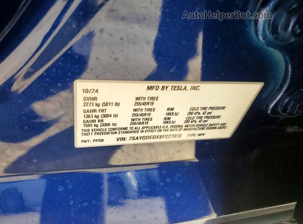 7SAYGDEDXSF227916 2025 TESLA MODEL Blue 360 interior view