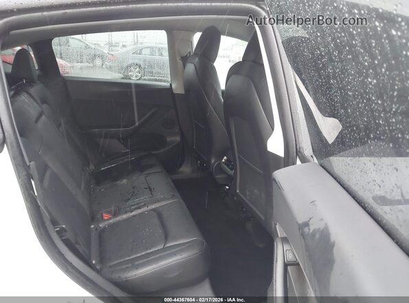 7SAYGDEE0NF555200 2022 TESLA MODEL Y White Вид наклейки з VIN-кодом