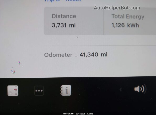 7SAYGDEE0NF555200 2022 TESLA MODEL Y White 