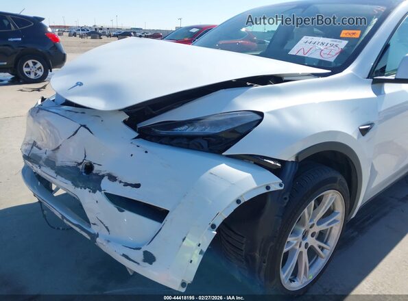 7SAYGDEE0PA090711 2023 TESLA MODEL Y White 