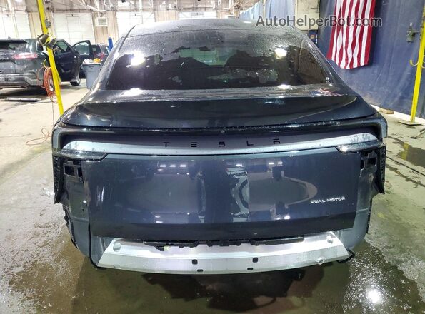 7SAYGDEE0TF395865 2026 TESLA MODEL Gray Հետևի տեսք