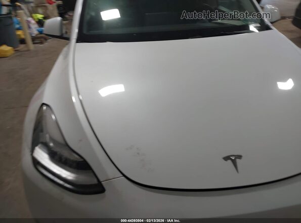 7SAYGDEE1NF357371 2022 TESLA MODEL Y White Դիմացի տեսք