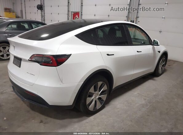 7SAYGDEE1NF357371 2022 TESLA MODEL Y White Հետևի աջ