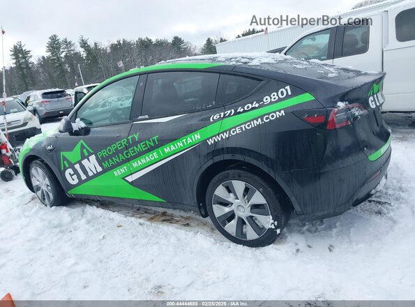 7SAYGDEE1PF609994 2023 TESLA MODEL Y Green სალონის 360-გრადუსიანი ხედი