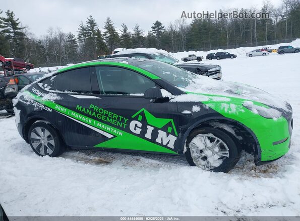 7SAYGDEE1PF609994 2023 TESLA MODEL Y Green უკანა სალონის ხედი