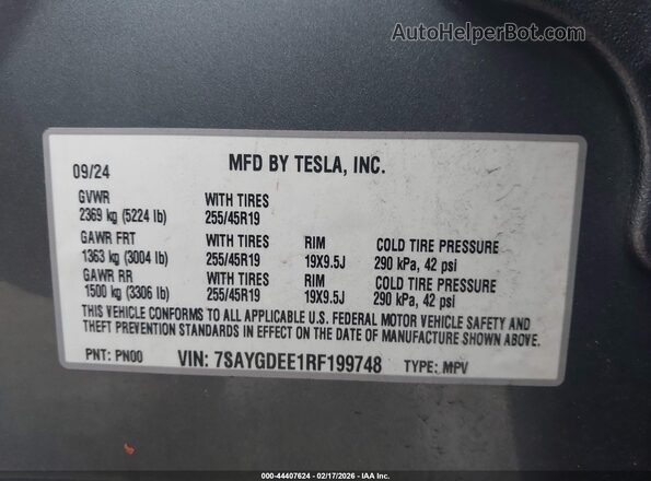 7SAYGDEE1RF199748 2024 TESLA MODEL Y Silver 