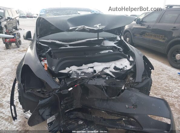 7SAYGDEE1RF204639 2024 TESLA MODEL Y Черный Вид спереди