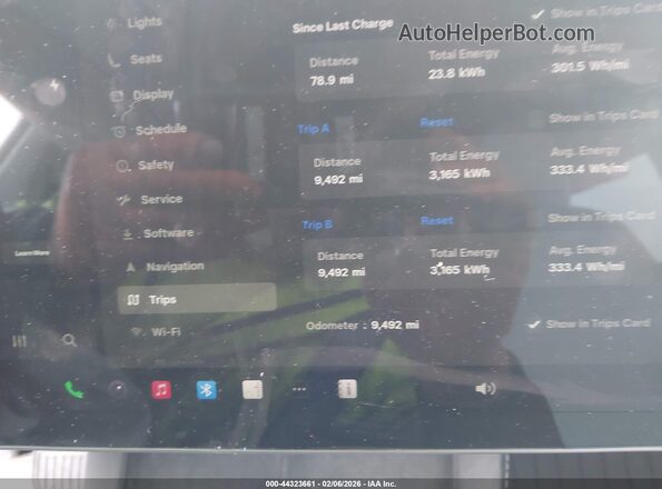7SAYGDEE1RF204639 2024 TESLA MODEL Y Черный Вид задних сидений