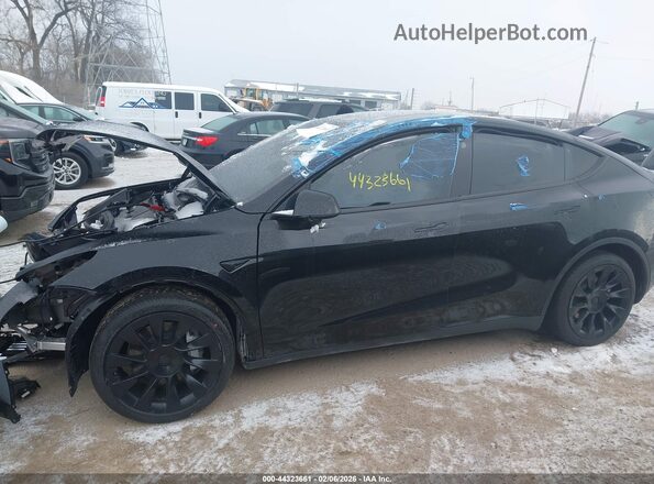 7SAYGDEE1RF204639 2024 TESLA MODEL Y Черный 