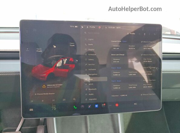 7SAYGDEE2TF431958 2026 TESLA MODEL Красный Вид щитка приборов