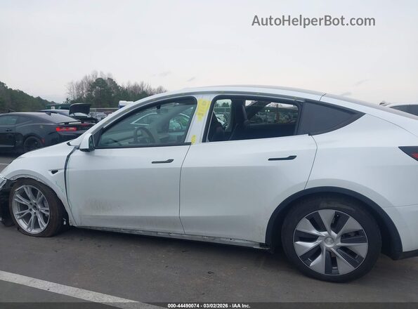 7SAYGDEE3PF687399 2023 TESLA MODEL Y White 