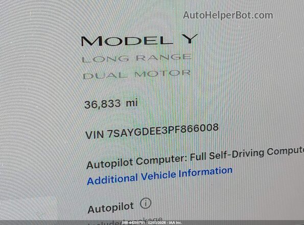7SAYGDEE3PF866008 2023 TESLA MODEL Y Gray Սալոնի 360 աստիճան տեսք