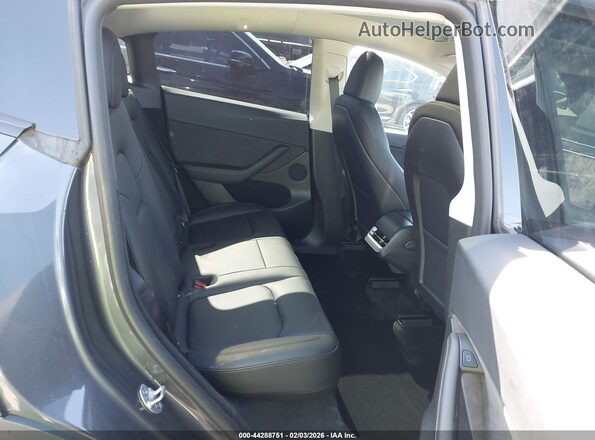 7SAYGDEE3PF866008 2023 TESLA MODEL Y Gray VIN կոդի պիտակի տեսք