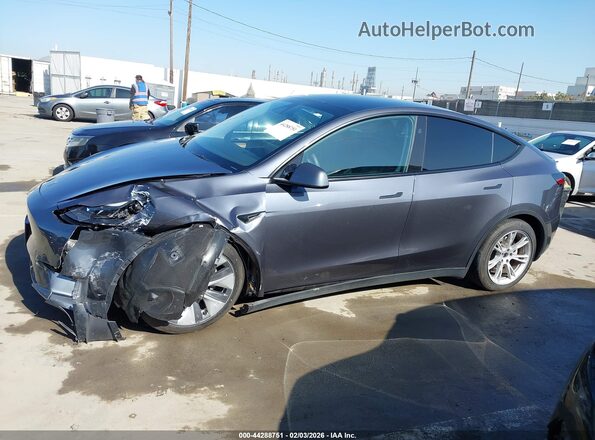 7SAYGDEE3PF866008 2023 TESLA MODEL Y Gray Սալոնի հետևի տեսք