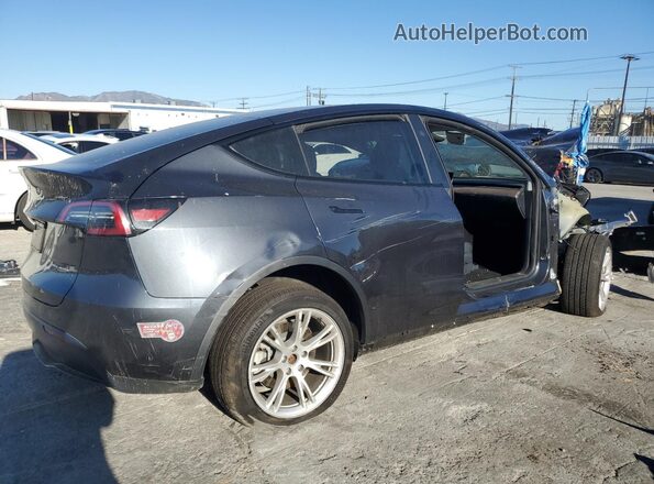 7SAYGDEE3RF031934 2024 TESLA MODEL Gray Tył prawy