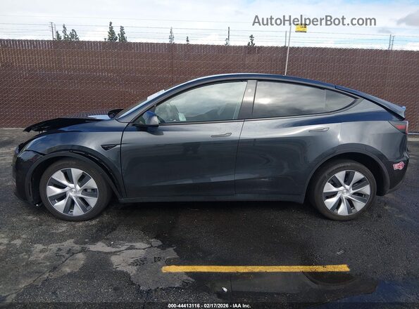 7SAYGDEE4RF064294 2024 TESLA MODEL Y Gray Панорамний вид салону 360°