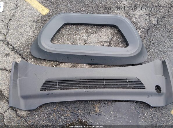 7SAYGDEE4RF064294 2024 TESLA MODEL Y Gray Вид панелі приладів