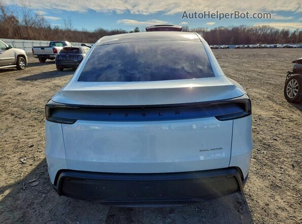7SAYGDEE5TA478950 2026 TESLA MODEL White უკანა ხედი