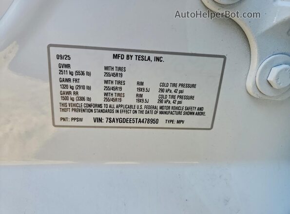 7SAYGDEE5TA478950 2026 TESLA MODEL White ძრავის განყოფილების ხედი