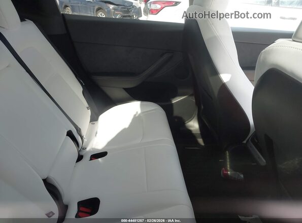 7SAYGDEE6SF302295 2025 TESLA MODEL Y Red Widok naklejki z numerem VIN