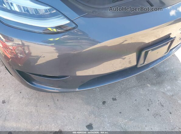 7SAYGDEE7NF363949 2022 TESLA MODEL Y Navy Вид спереди