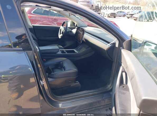 7SAYGDEE7NF363949 2022 TESLA MODEL Y Navy Вид салона спереди