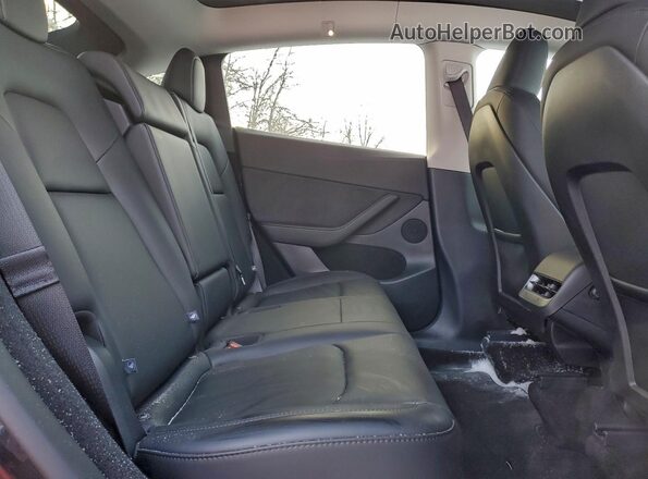 7SAYGDEE7SF275673 2025 TESLA MODEL Charcoal Вид задньої частини салону
