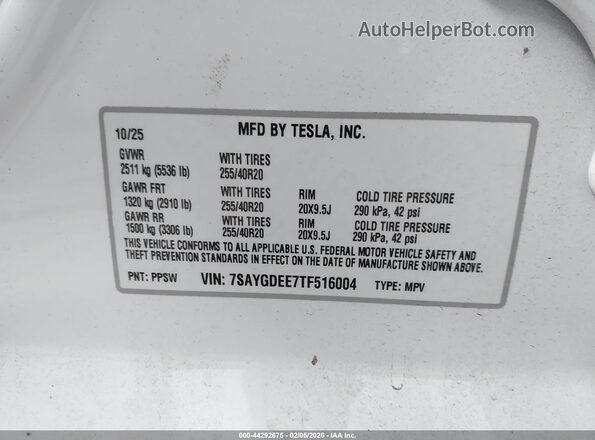 7SAYGDEE7TF516004 2026 TESLA MODEL Y White Շարժիչի բաժամունքի տեսք