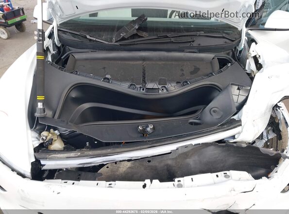 7SAYGDEE7TF516004 2026 TESLA MODEL Y White Հետևի տեսք