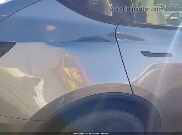 7SAYGDEE7TF567082 2026 TESLA MODEL Y Gray 