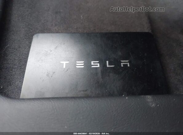 7SAYGDEE8PA078726 2023 TESLA MODEL Y Gray Widok deski rozdzielczej