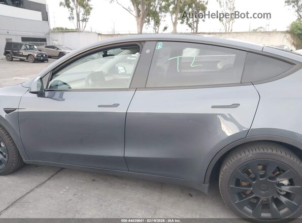 7SAYGDEE8PA078726 2023 TESLA MODEL Y Gray 